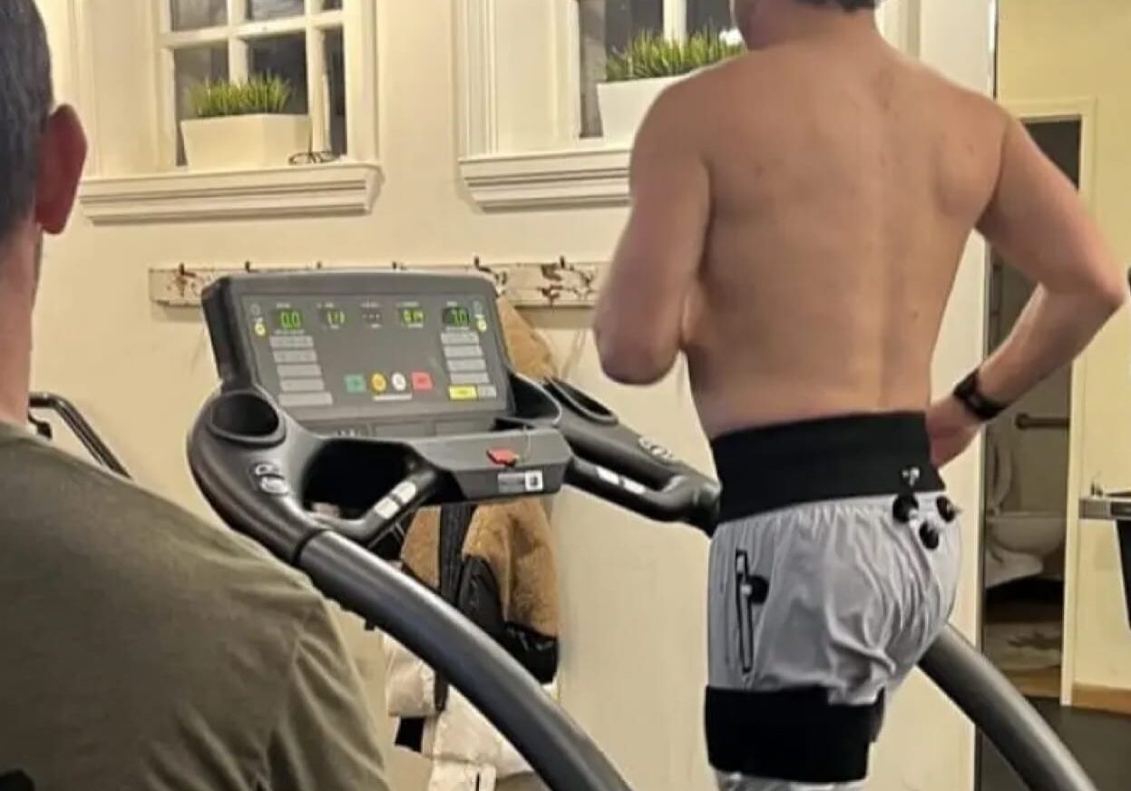Gait Analysis Dr. Eric Abramowitz conducting a gait analysis with a patient, assessing movement patterns to optimize performance and prevent injury.